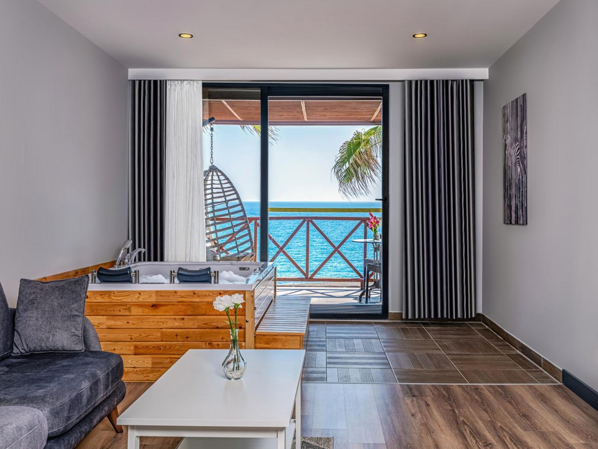 Adora Calma Beach Hotel Adults Only Kızılot 외부 사진