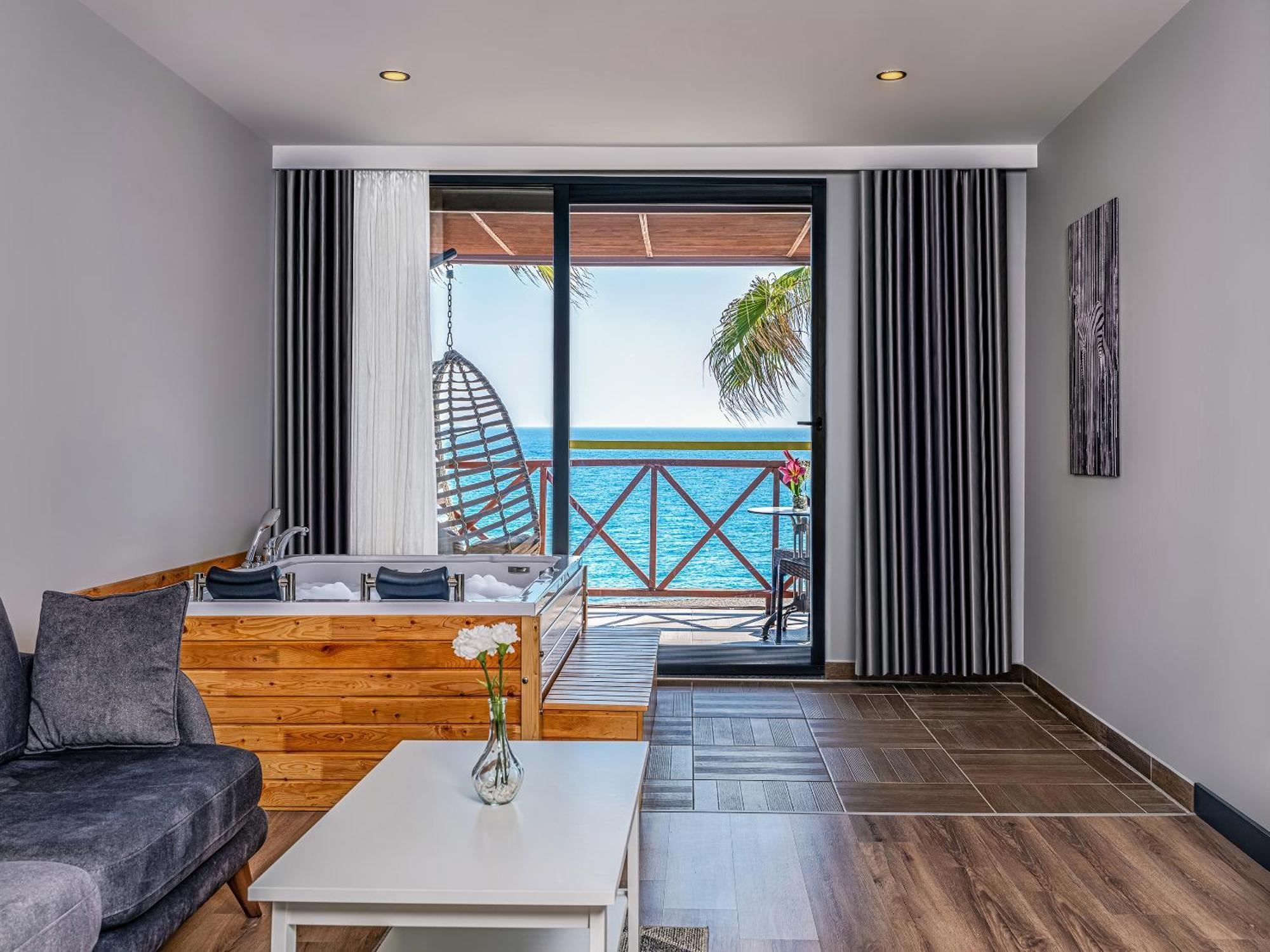 Adora Calma Beach Hotel Adults Only Kızılot 외부 사진